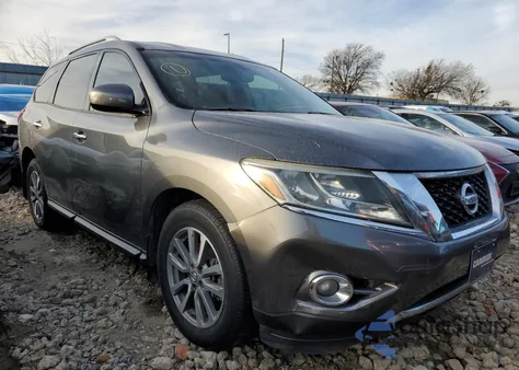 2016 Nissan Pathfinder S z USA, uszkodzony, nr VIN 5N1AR2MN5GC613585